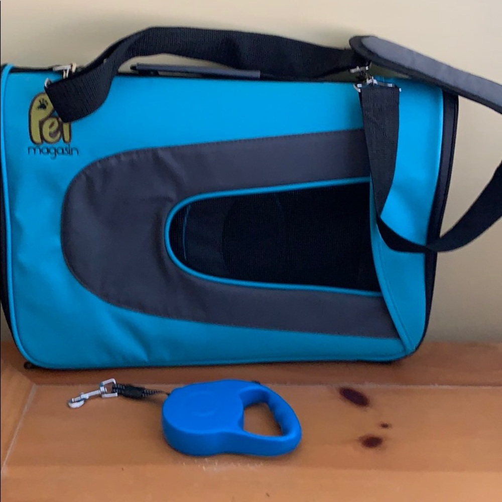 Pet Magasin Soft Pet Carrier➕Retractable Dog Leash